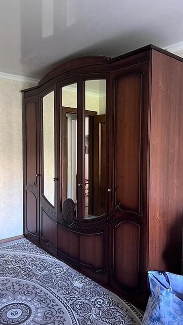 Спальные гарнитуры: Спальный гарнитур, Б/у, Двуспальная кровать, Шкаф, Комод, МДФ, Самовывоз, цвет - Коричневый — 4