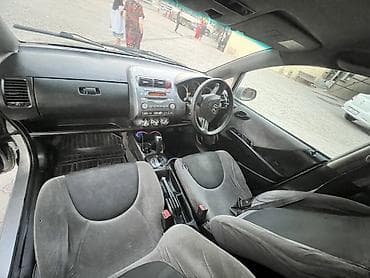 Honda Fit: 2003 г., 1.3 л, Автомат, Бензин, Хэтчбэк — 9