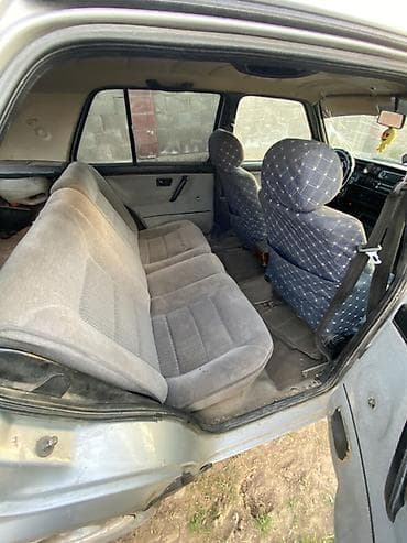 сидения гольф 4: Volkswagen Golf: 1990 г., 1.8 л, Ручные, Бензин, Хэтчбэк — 4
