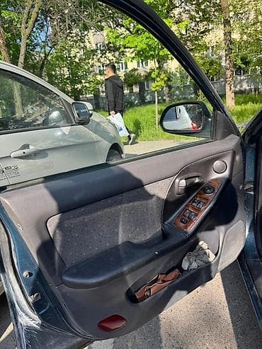 Hyundai Elantra: 2000 г., 1.6 л, Кол менен иштөөчү, Бензин, Хетчбек — 9