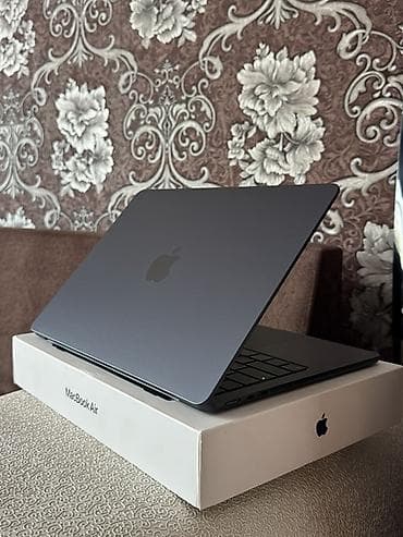macbook 13 pro: Ультрабук, Б/у, Apple M2, ОЗУ, RAM: 8 ГБ, В рассрочку — 5