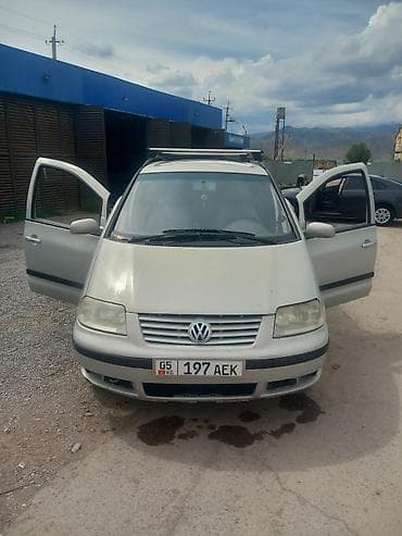 Унаа: Volkswagen Sharan: 2000 г., 2 л, Кол менен иштөөчү, Бензин, Вэн/Минивэн — 1
