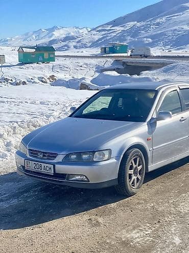 Honda Accord: 2002 г., Автомат, Бензин, Седан