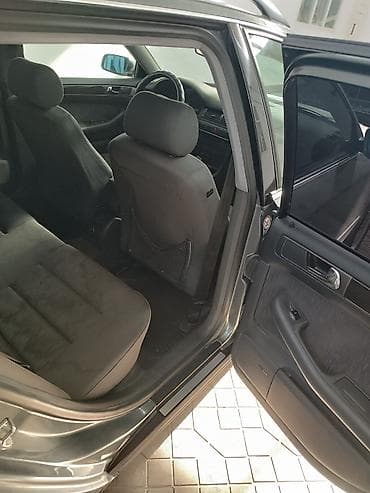 аудио касета: Audi A6: 2001 г., 2.4 л, Автомат, Бензин, Универсал — 7