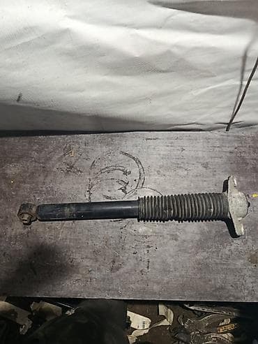 tucson: Задний амортизатор Hyundai 2017 г., Оригинал — 1