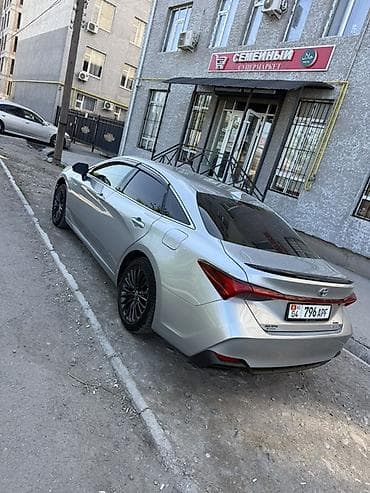 тайота арио: Toyota Avalon: 2021 г., 2.5 л, Автомат, Гибрид, Седан — 4