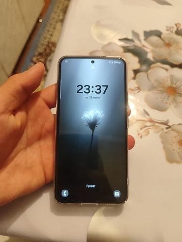 galaxy 22: Samsung Galaxy S22, 256 ГБ, цвет - Черный — 4