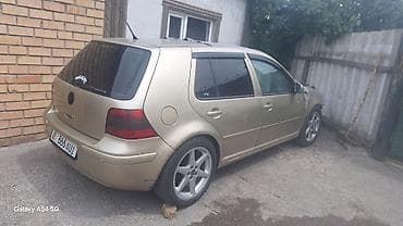 Продажа авто: Volkswagen Golf: 2002 г., 1.8 л, Механика, Бензин, Хэтчбэк — 4