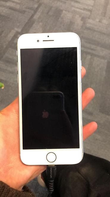 IPhone 8, 64 ГБ, Серебристый at lalafo.kg IPhone 8, 64 ГБ, Серебристый