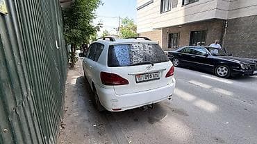 corolla: Toyota Avensis Verso: 2002 г., 2 л, Механика, Дизель, Минивэн — 2