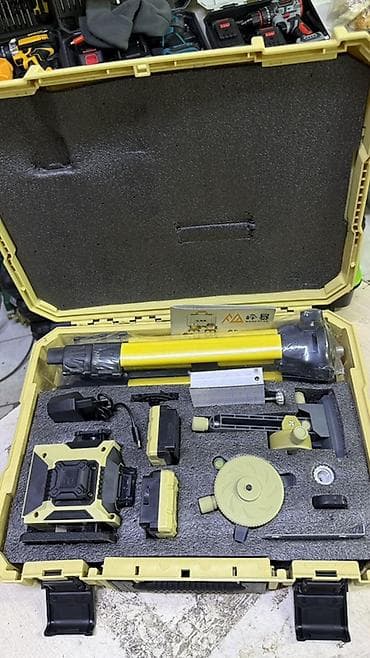 Курулуш жабдуулары: Лазерный уровень в профессиональном комплекте в ударопрочном кейсе — 1