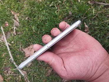 Poco: IPhone 8, Б/у, 64 ГБ, Белый, Чехол, 87 % — 2