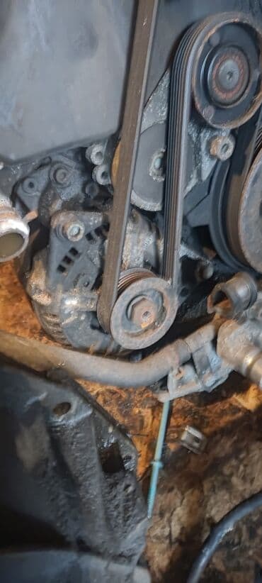 Генератор Audi 1993 г., Б/у, Оригинал, Япония