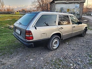 насатка amg: Mercedes-Benz W124: 1992 г., 2.3 л, Бензин, Универсал — 2