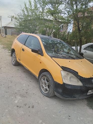 Honda Civic: 2001 г., 1.5 л, Кол менен иштөөчү, Бензин, Хетчбек — 1