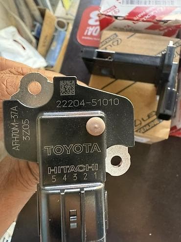 210: Расходомер Toyota Оригинал — 2