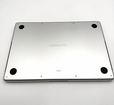 apple macbook 13 white: MacBook Pro 14 M5 16/1Tb silver, 3 цикла батарея 100%, в комплекте — 3