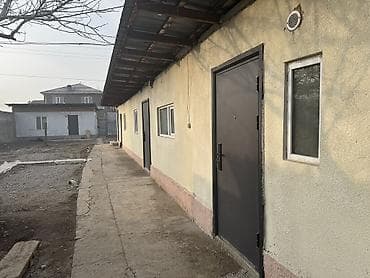 сдаю квартиру иностранцам: 2 комнаты — 4