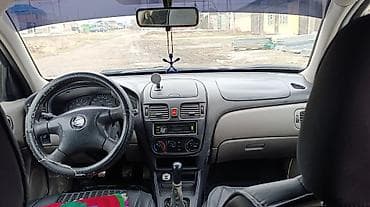 oldsmobile bravada: Nissan Almera: 2001 г., 1.5 л, Механика, Бензин, Хэтчбэк — 7