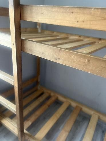 детский двухярусный кровать: Двухъярусная детская кровать, Б/у, Натуральное дерево, цвет - Золотой — 10