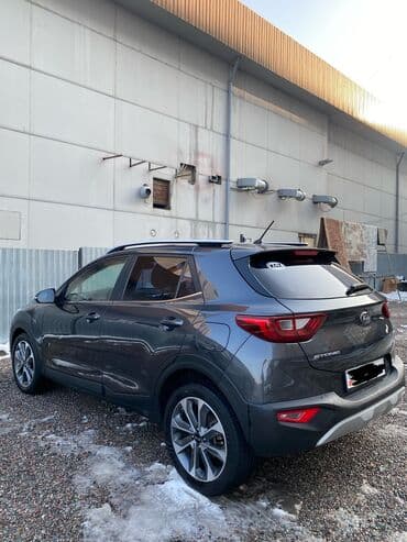 кия спортеж: Kia Stonic: 2017 г., 1.6 л, Автомат, Дизель, Хэтчбэк — 4