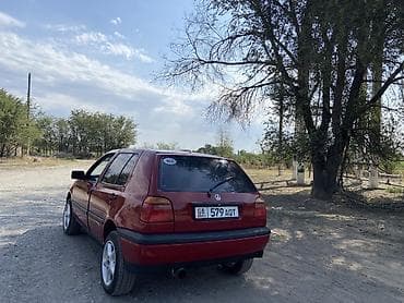 кредит авто: Volkswagen Golf: 1993 г., 1.6 л, Механика, Бензин, Хэтчбэк — 4