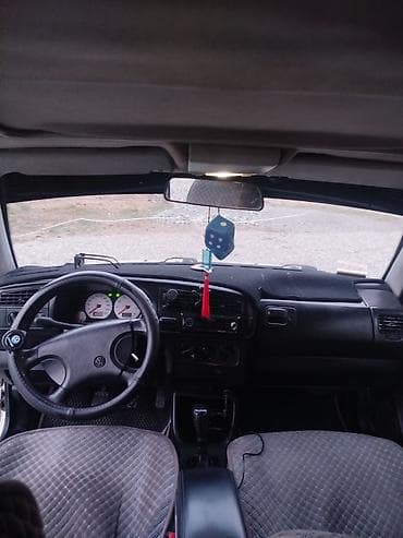 Продажа авто: Volkswagen Golf: 1992 г., 1.8 л, Ручные, Бензин, Хэтчбэк — 5