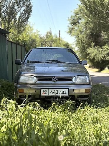 ош ишкаван: Volkswagen Golf: 1993 г., 1.6 л, Кол менен иштөөчү, Бензин, Хетчбек — 2