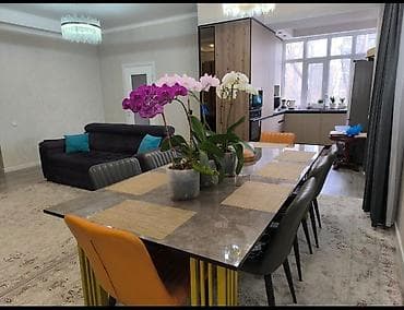 3комн квартира: 3 комнаты, 100 м² — 1