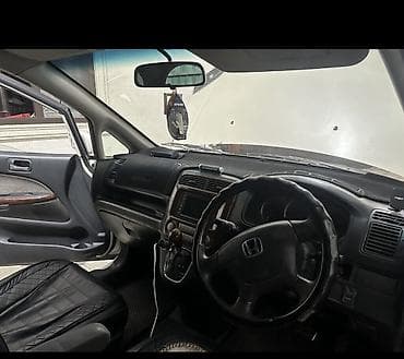 Honda Stream: 2001 г., 2 л, Автомат, Газ, Вэн/Минивэн — 8