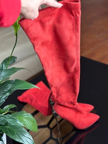 сапоги из натурального меха и кожи: Продаю ботфорты! Замша ! Новые! Каблук 12 см! Металический- очень — 5