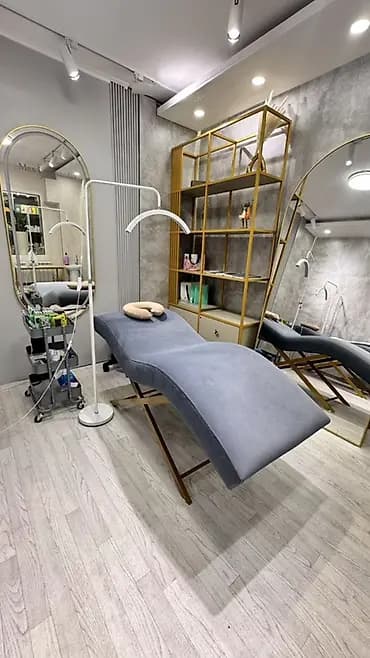 Сдается кушетка для мастера на первой линии. Идеально подойдет для