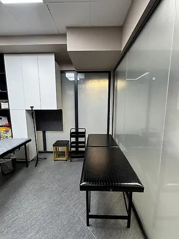 Сдается одна кушетка в очень уютном кабинете в центре города. Для