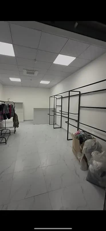 Торговое оборудование для одежды — комплект:Кассовый