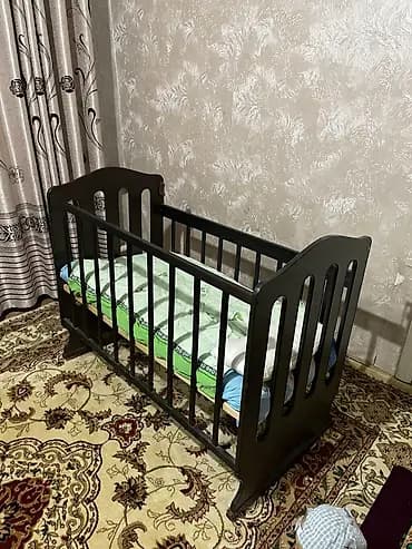 Продаю детскую кровать. Манеж манеж манеж
