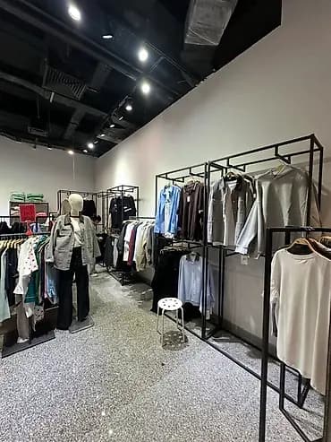 Продаю действующий Бутик женской и мужской одежды в современном стиле