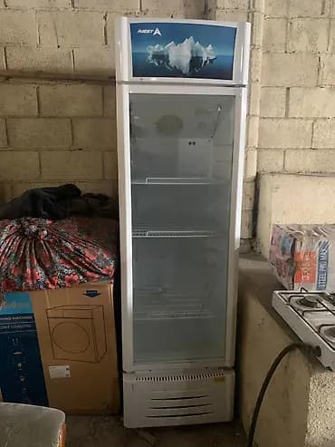 Торговый холодильник-витрина AVEST с прозрачной дверью. Особенности