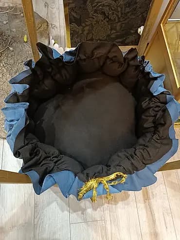 Продаю новую эксклюзивную лежанку для собак 🐶 Ручная работа. Размер