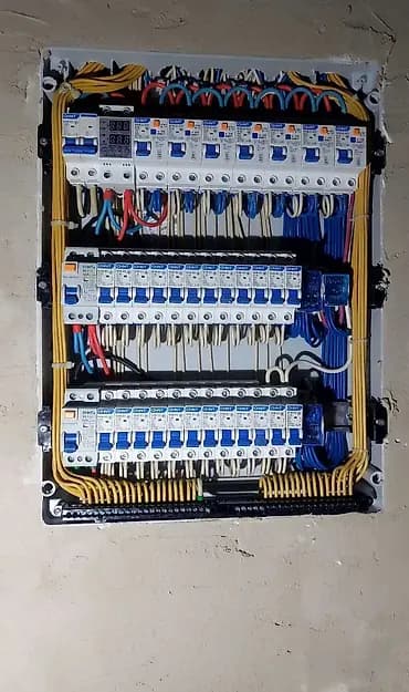 Электрик. Больше 6 лет опыта