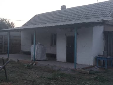 Үй, 57 кв. м, 3 бөлмө, Менчик ээси, Косметикалык оңдоо