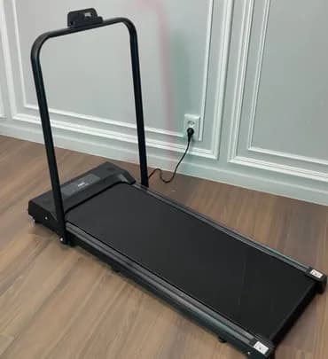 Начать новый год с движения 🏃‍♂️ 🎁 Беговая дорожка — это: • здоровье