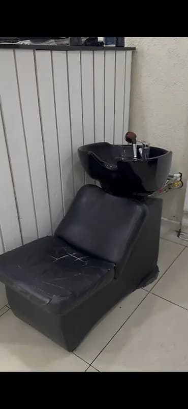 Парикмахерская мойка с креслом Срочно продается Находится по адресу