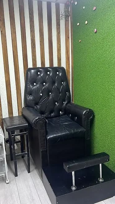 Ким бугун алып кетем десе символический баага берем озунуздон чыкан