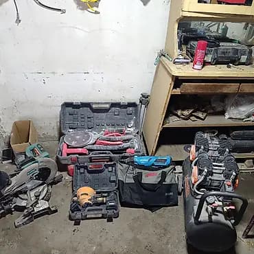 Набор профессионального инструмента для ремонта и отделочных работ