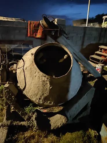 Бетон аралаштыргыч Гравитациялык, Орто (150 - 300 л)