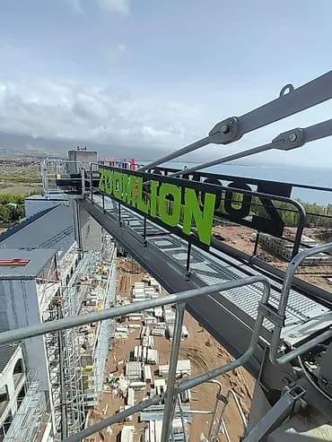 Башенный кран Zoomlion (стреловой) Описание: - Современный башенный