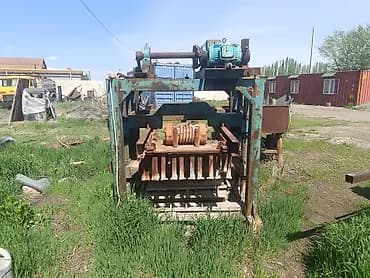 Бетоноформовочный станок/вибропресс для производства пустотных и