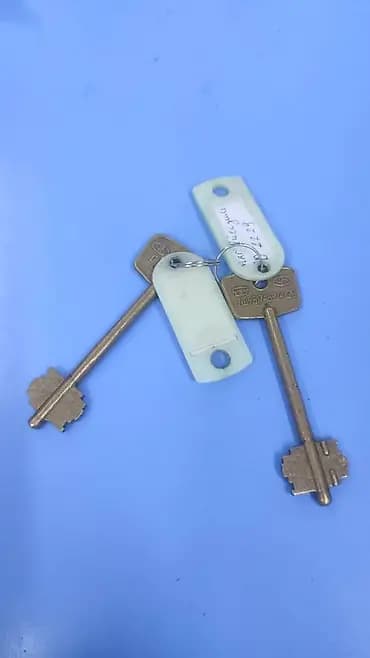 Платёжный терминал самообслуживания Описание: - Напольный киоск