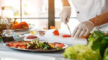 Талап кылынат Ашпозчу : Муздак цех, Европа ашкана, 3-5 жылдык тажрыйба