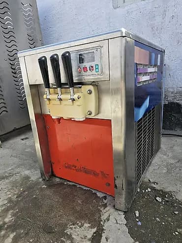 Настольный фризер для мягкого мороженого (3 рычага) - Формат